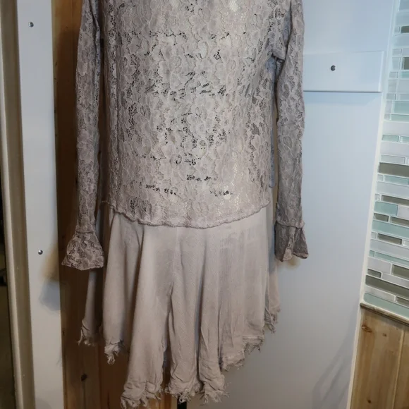Lace Tunic blouse - Picture 5 of 5